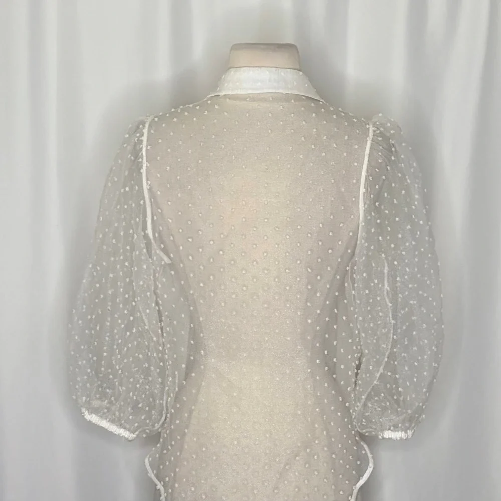 Zara feminine blouse